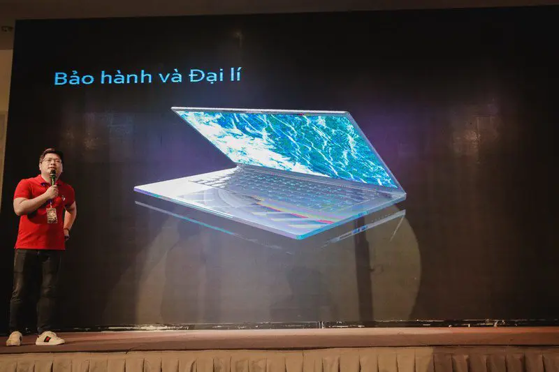 VGS cùng Intel hợp tác ra mắt laptop gaming mỏng nhẹ với chế độ bảo hành bá đạo nhất Việt Nam 2 TTD LaptopVGS RaMat 1