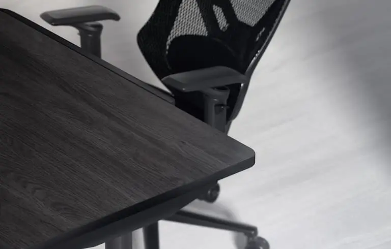 Cougar E-ODYSSEY Electric Gaming Desk (1500 x 700 x 25 mm) 60 E Odyssey wood texture 768x490 1