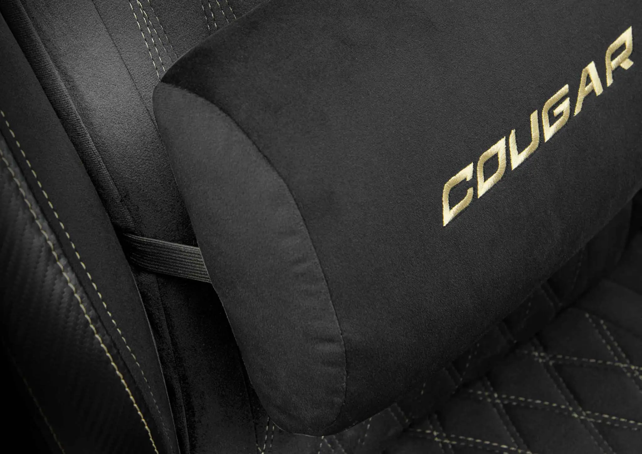 Cougar Explore Royal Gaming Chair - Breathable Velvet Fabric & PVC Leather, 3D Armrests, Lumbar & Neck Pillows 38 ExploreRoyalF section 05 2048x1448 1