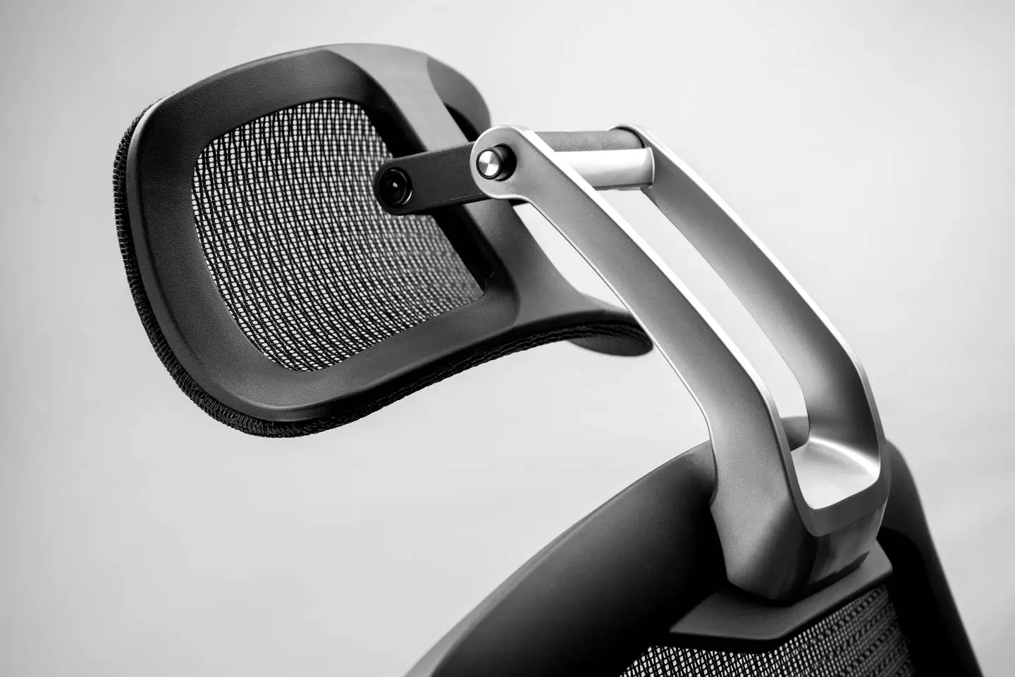 Cougar SPEEDER ONE Ergonomic Gaming Chair - Black, Mesh fabric, 2D armrest, 3D headrest 59 SPEEDER ONE Exquisite 4