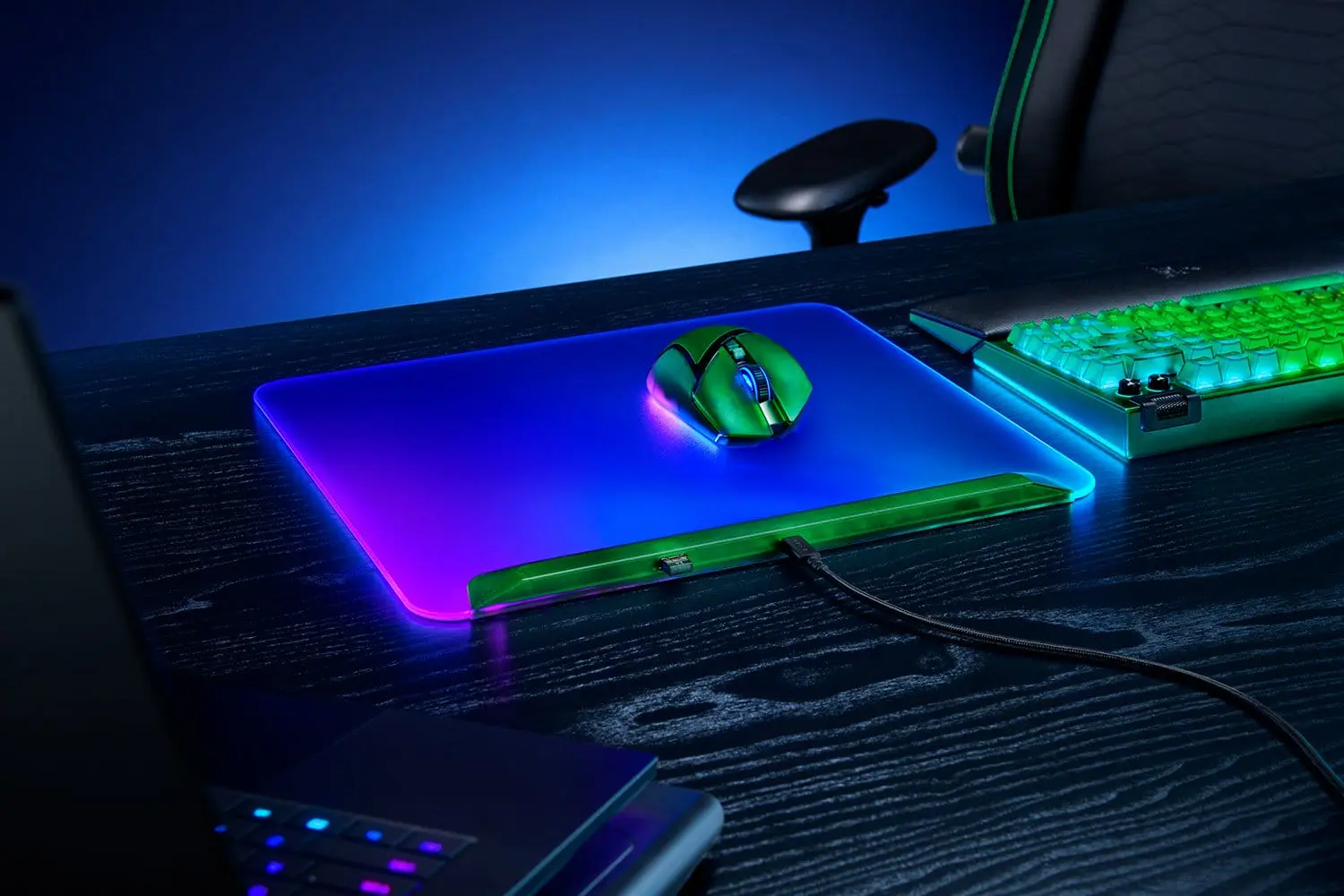 Razer Firefly V2 Pro - Phantom Green - Fully Illuminated RGB Gaming Mouse Mat 25 Razer Firefly V2 Pro Phantom gal 3
