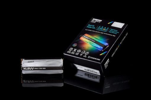 KLEVV CRAS C700 RGB SSD 1