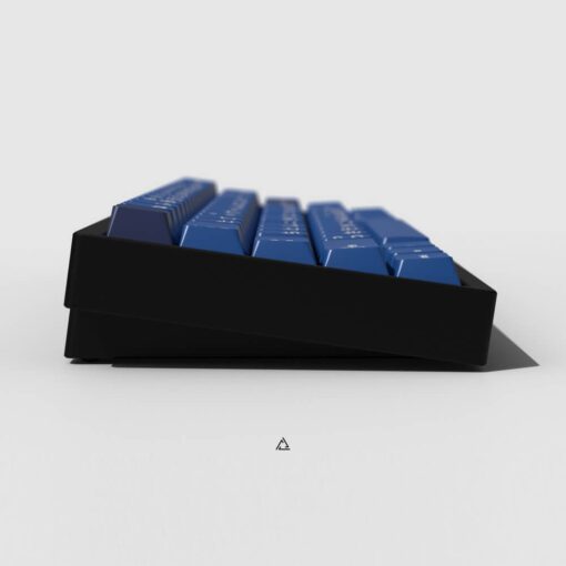 GMK STRIKER 2 8