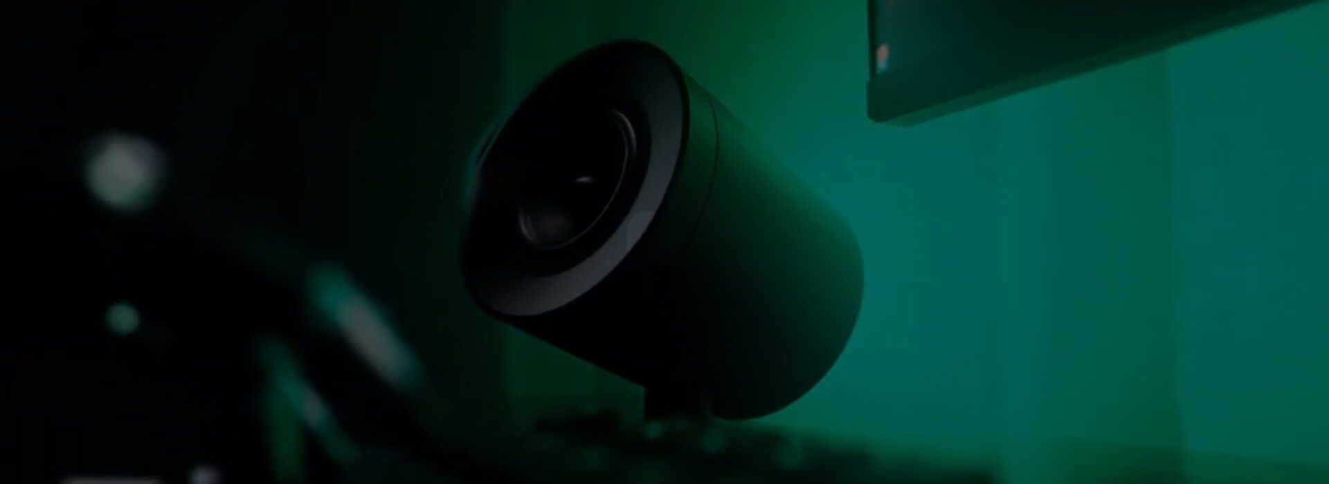 razer nommo v2 video thumbnail desktop