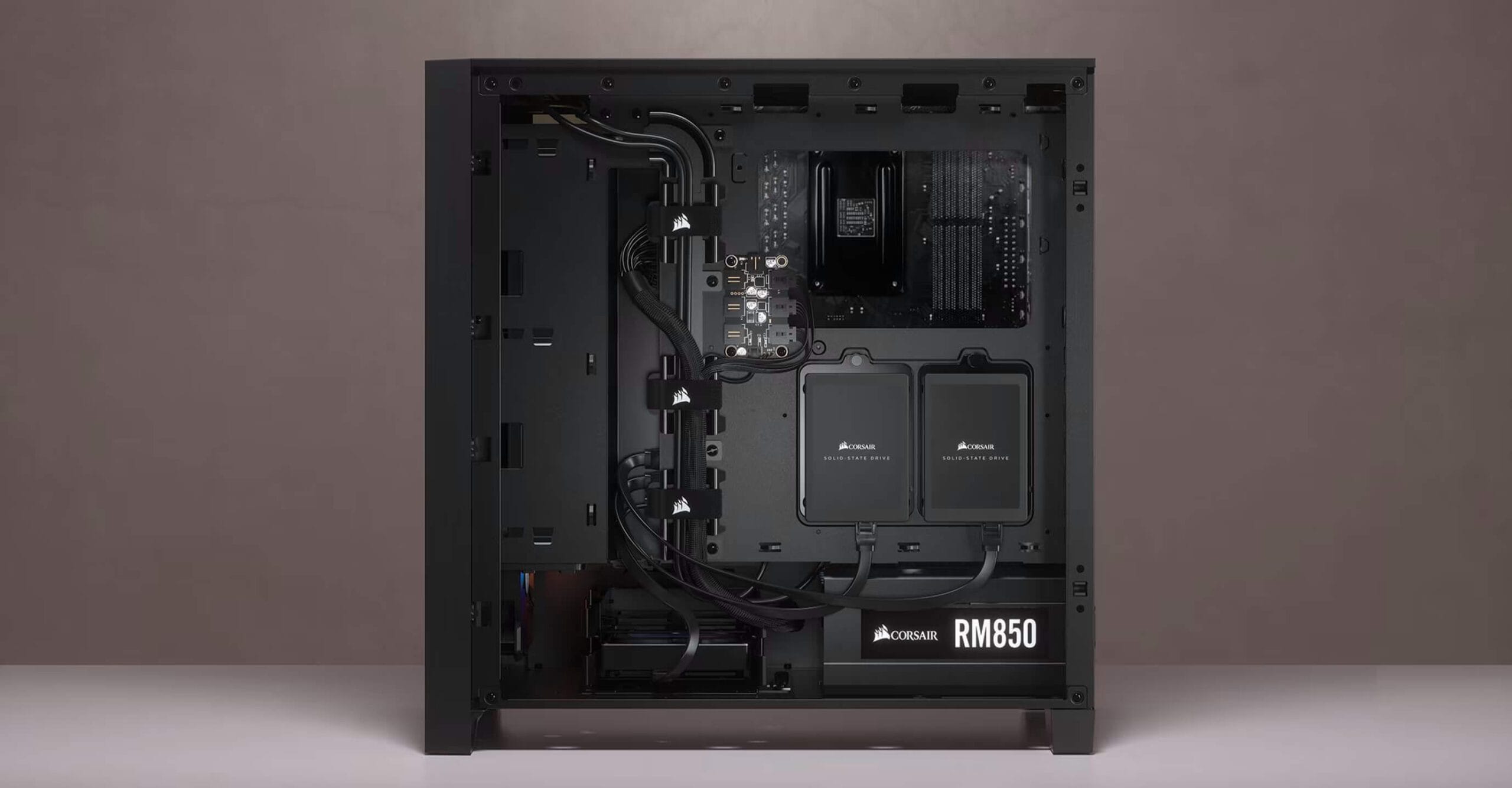 CORSAIR iCUE 4000X RGB Black ATX Mid-Tower PC Case - 3x SP120 RGB ELITE Fans, iCUE Lighting Node Core Controller, Mid Tower ATX 26 4000X BLACK 32 300 scaled