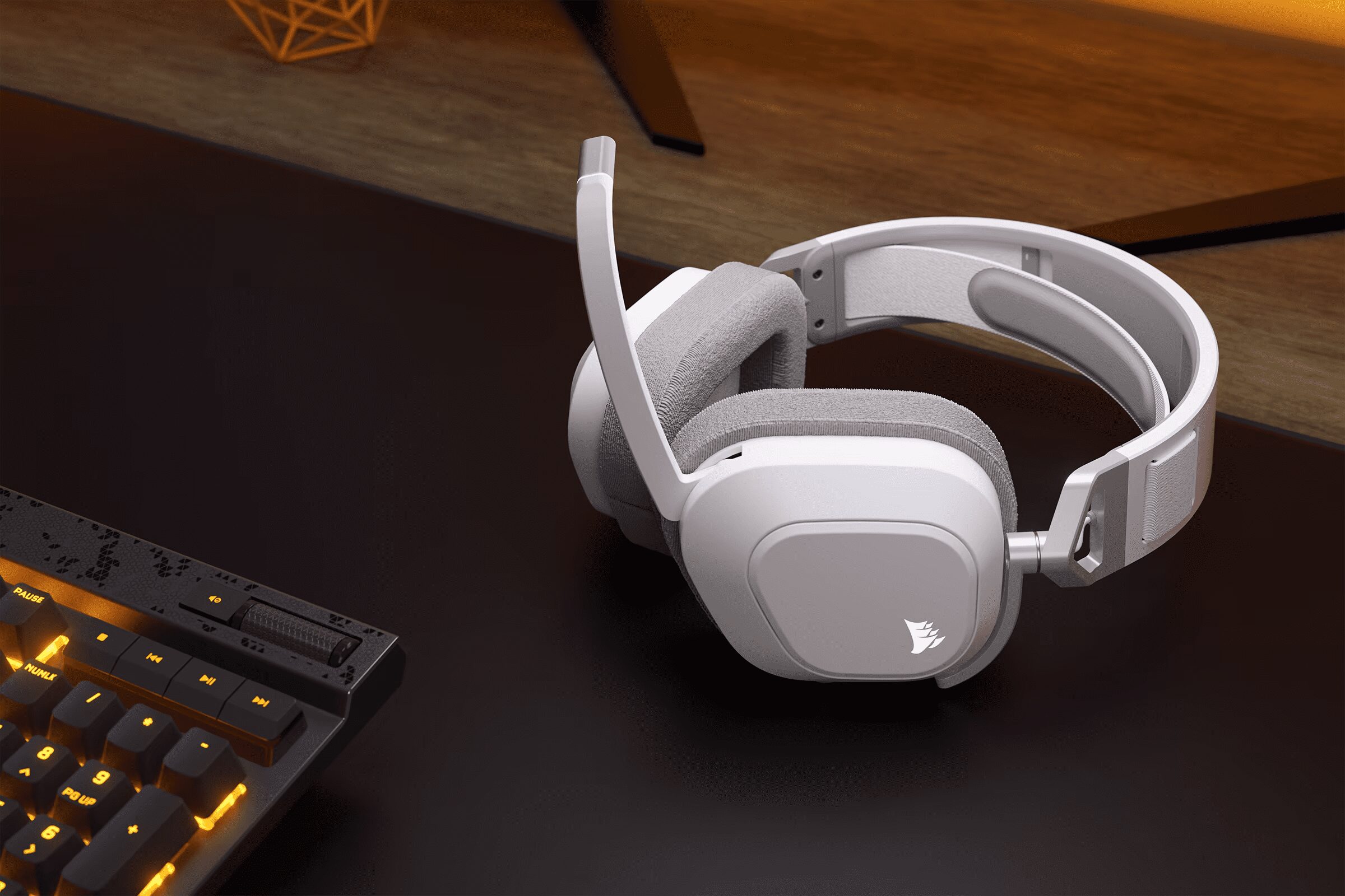 HS80 MAX WIRELESS WHITE RENDER 26