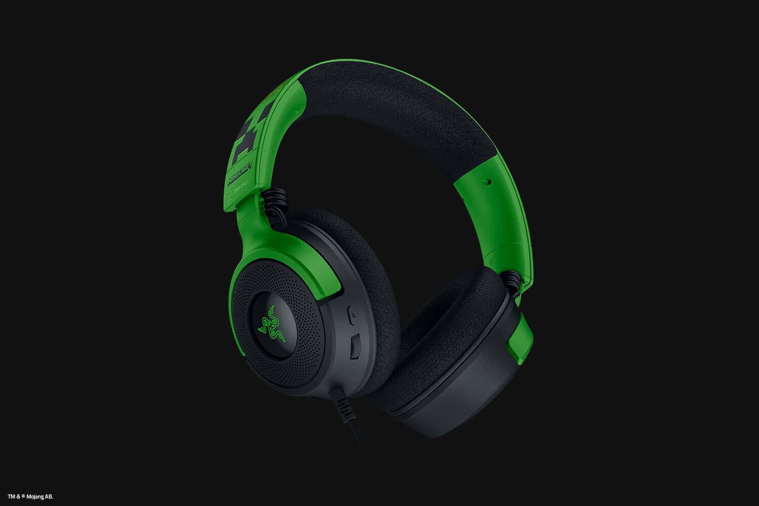 https medias p1.phoenix.razer .com sys master phoenix images container h26 he5 9877651816478 250226 kraken v4 x minecraft 1500x1000 5