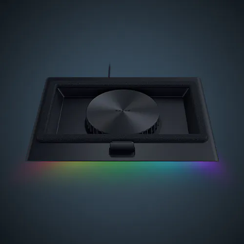 Razer Laptop Cooling Pad (RC21-02300100-R3GW) 23 500x500 laptops 17 18