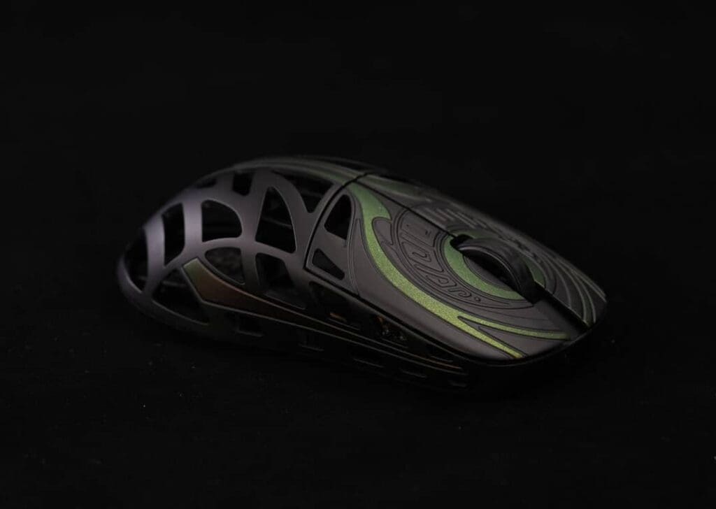 WLmouse Strider Magnesium Wireless Gaming Mouse - 45g, PAW 3950 HS, 8000Hz, Magnesium Alloy + ABS Plastic Bottom 26 strider2
