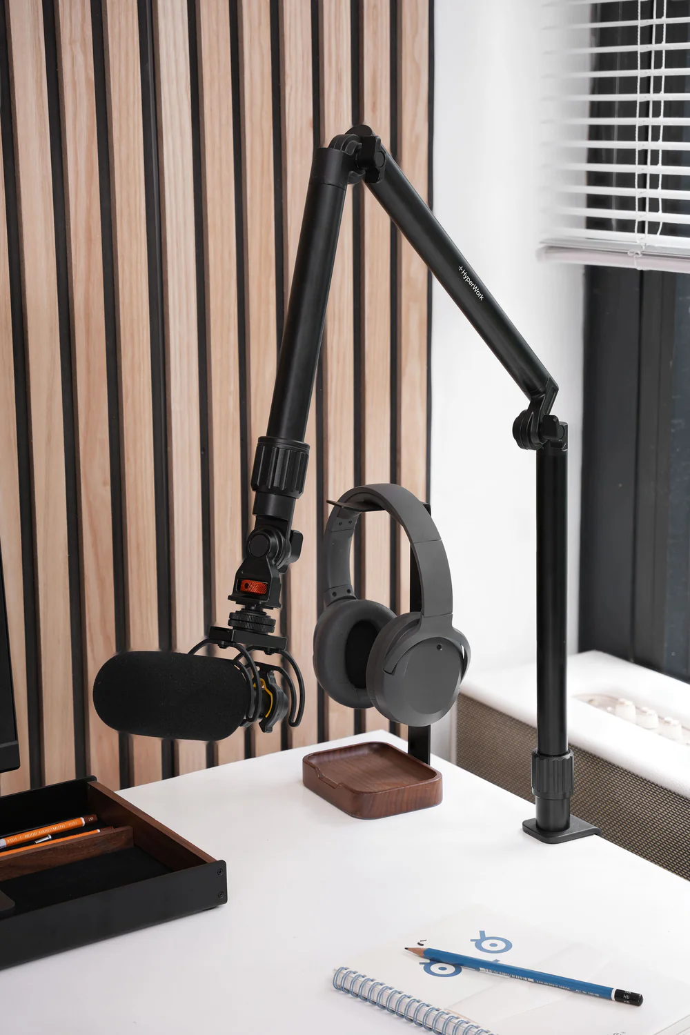 Mic Arm Structure