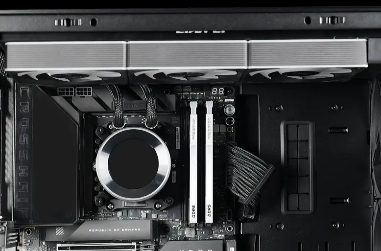 Lian Li Hydroshift II LCD-C 360N Black AIO Liquid CPU Cooler - 2.1 inch IPS 480×480 res LCD Screen 57 HS2 m 37