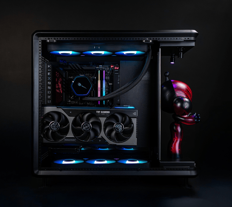 Cooler Master MasterFrame 360 Stage LCD Case 35 bg kv 3