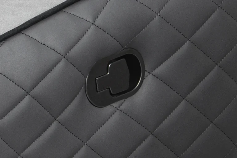 Cougar OVERLORD NEO Gaming Sofa Chair - Leather-like fabric + PVC leatherette, Grey Black, 150kg weight support 49 OVERLORD NEO adjustment switch 768x513 1